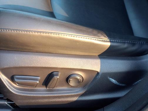 2019 Toyota Prius XLE