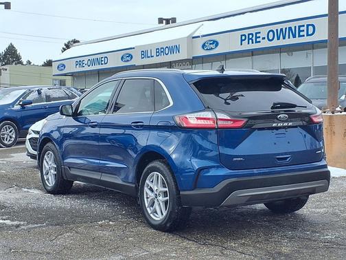2022 Ford Edge SEL
