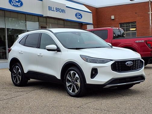Star White Metallic Tri-Coat 2024 Ford Escape Platinum