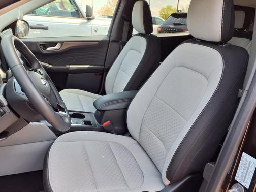 Cinnabar Red Metallic Premium Colorant 2023 Ford Escape Active