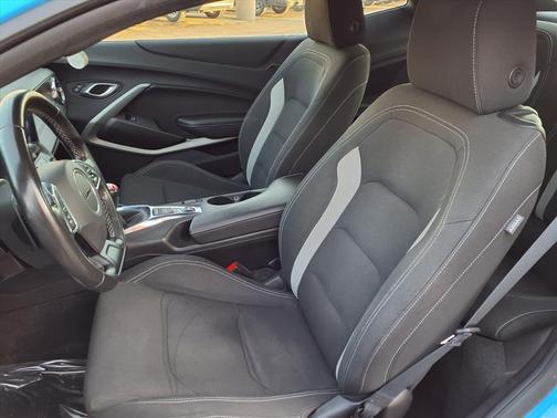 2023 Chevrolet Camaro RWD Coupe LT1