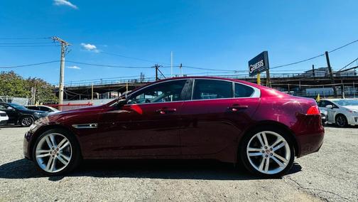 2017 Jaguar XE 35t Prestige