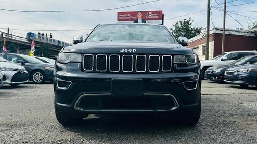 2017 Jeep Grand Cherokee Limited X