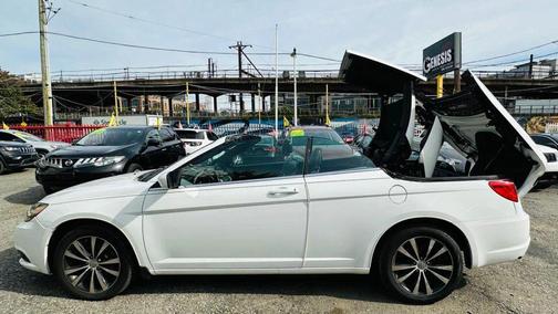 2012 Chrysler 200 S