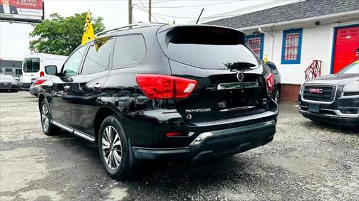 2017 Nissan Pathfinder Platinum