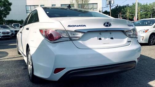 2015 Hyundai SONATA Hybrid Limited