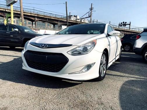 2015 Hyundai SONATA Hybrid Limited