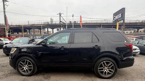 2017 Ford Explorer sport