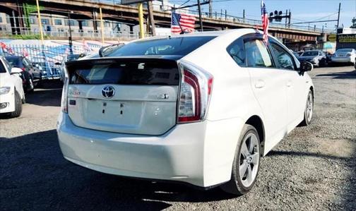 2013 Toyota Prius Three SE