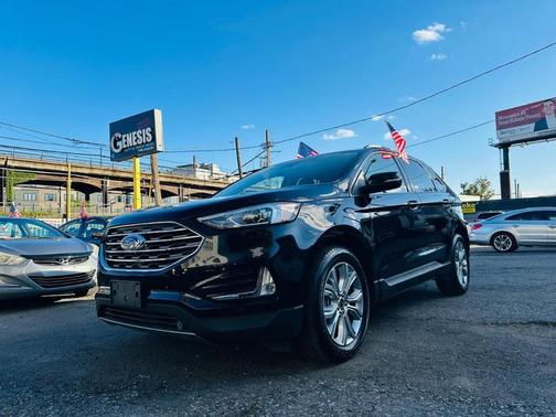 2020 Ford Edge Titanium