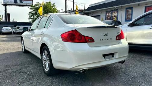2011 INFINITI G37x Base