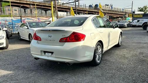 2011 INFINITI G37x Base