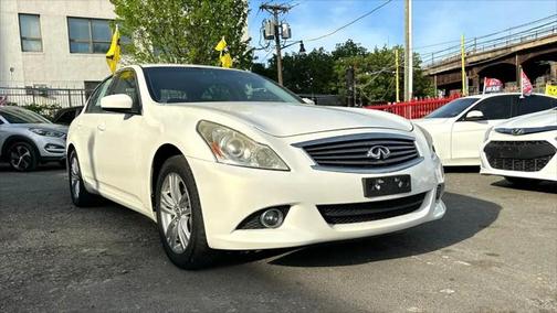 2011 INFINITI G37x Base