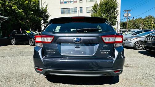2017 Subaru Impreza 2.0i