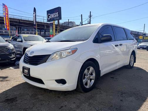 2014 Toyota Sienna L