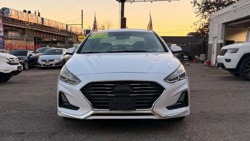 2018 Hyundai SONATA SE