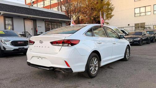 2018 Hyundai SONATA SE