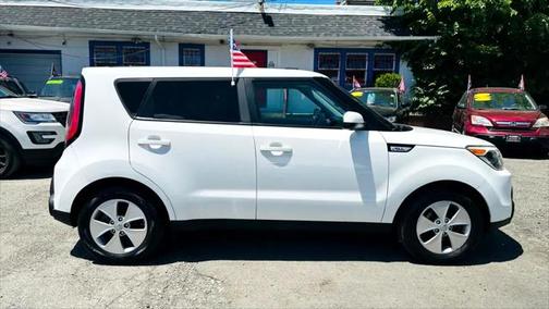 2016 Kia Soul Base