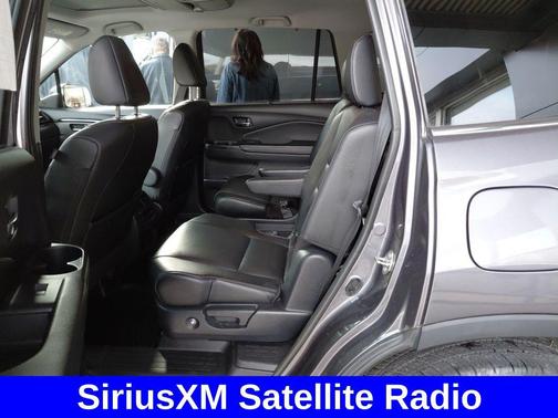 2020 Honda Pilot Touring 8-Passenger