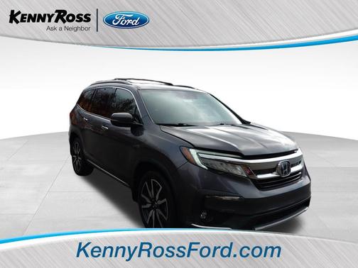 2020 Honda Pilot Touring 8-Passenger