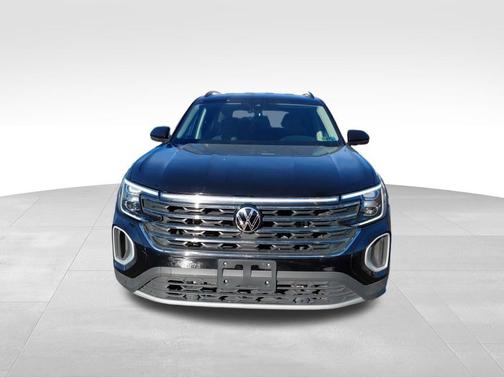 2025 Volkswagen Atlas 2.0T SE w/Technology 4MOTION