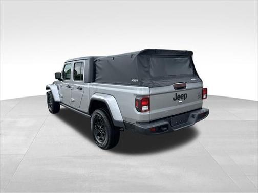 2021 Jeep Gladiator Willys 4x4