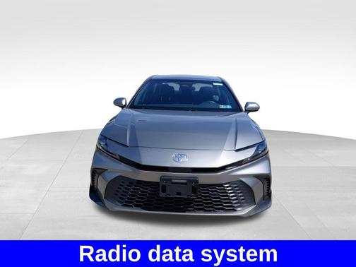 Silver 2025 Toyota Camry SE