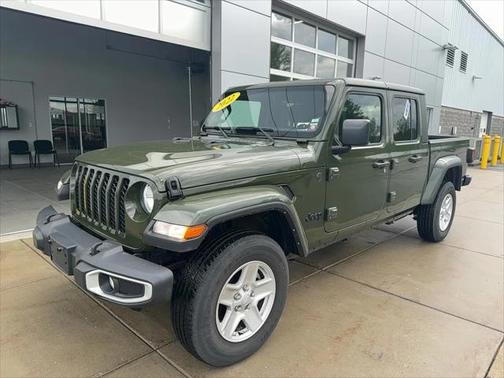 2022 Jeep Gladiator Sport S 4x4