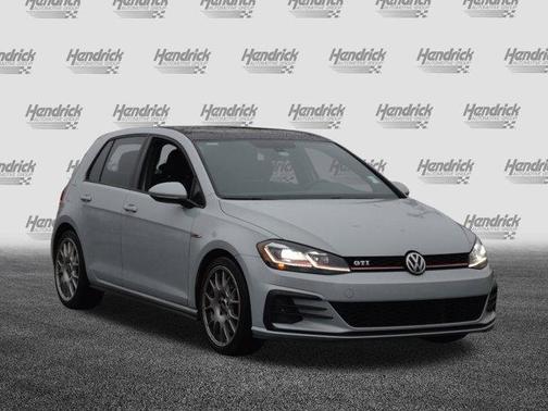 2018 Volkswagen Golf GTI 2.0T SE 4-Door