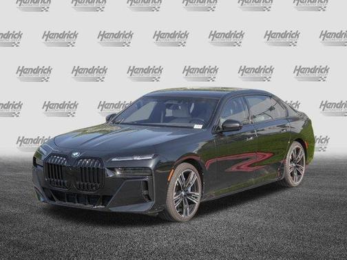 Black Sapphire Metallic 2023 BMW i7 xDrive60