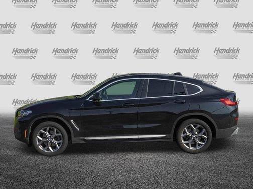 2025 BMW X4 xDrive30i