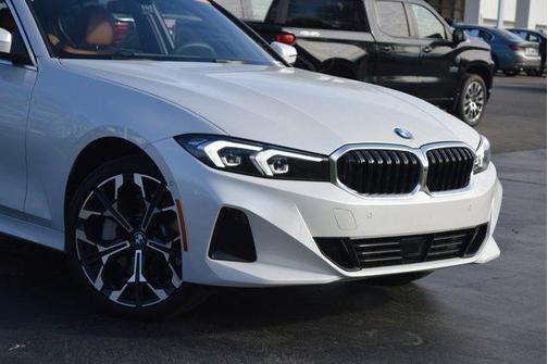 2025 BMW 330 i xDrive