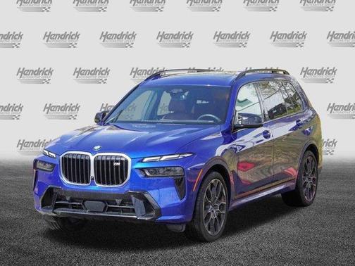 2025 BMW X7 M60i