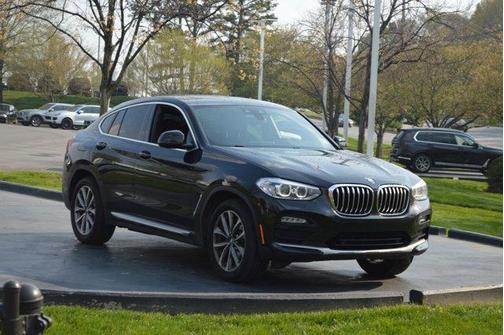 Black Sapphire Metallic 2019 BMW X4 xDrive30i