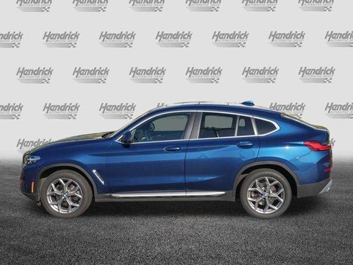 2025 BMW X4 xDrive30i
