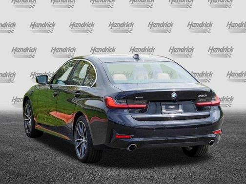 2022 BMW 330 i xDrive