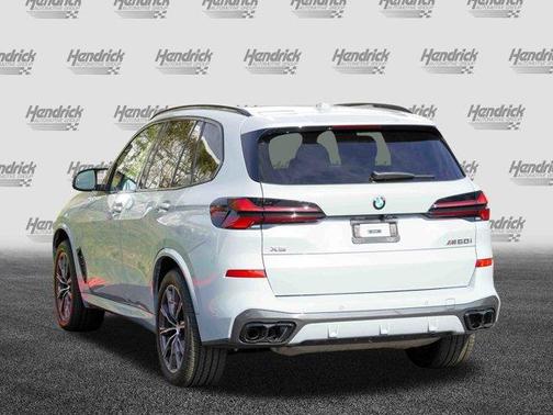 2025 BMW X5 M60i