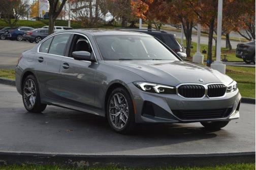 2025 BMW 330 i xDrive