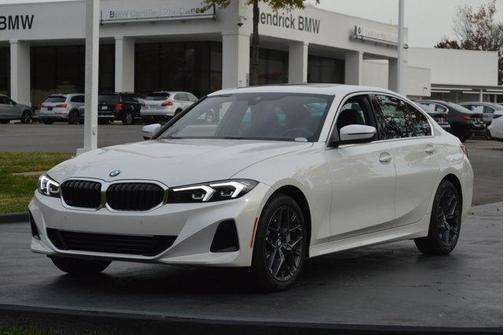 2025 BMW 330 i xDrive