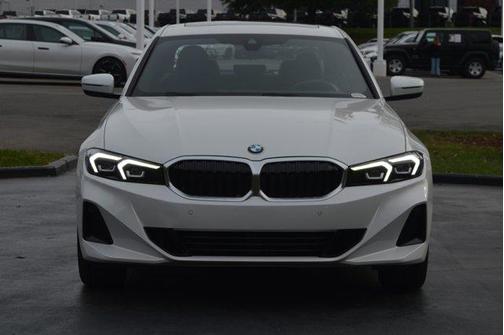 2025 BMW 330 i xDrive