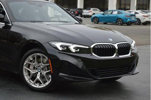 2025 BMW 330 i xDrive