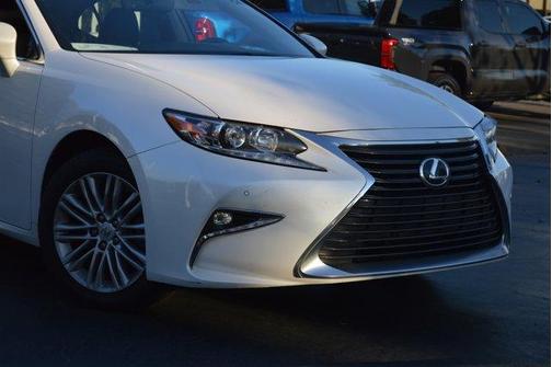 2016 Lexus ES 350 Base