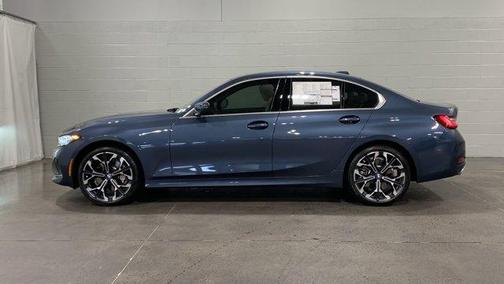 2025 BMW 330 i xDrive