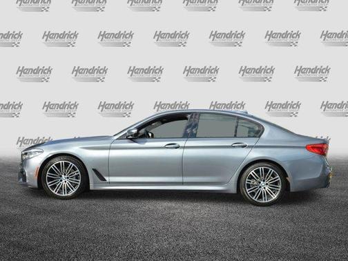 2018 BMW 330 i