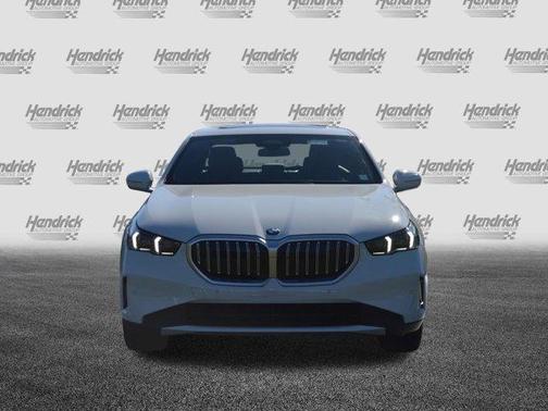 Alpine White 2025 BMW 530 i xDrive