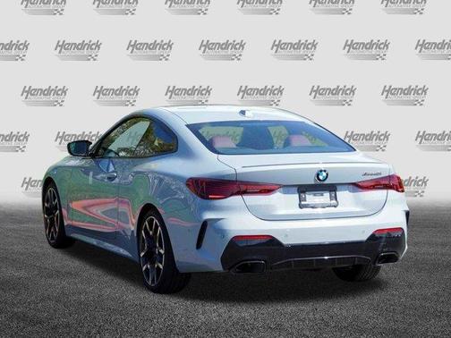 2025 BMW M440 i