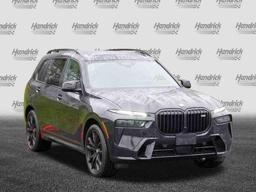 2024 BMW X7 M60i