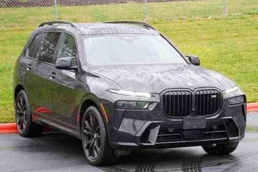 2024 BMW X7 M60i