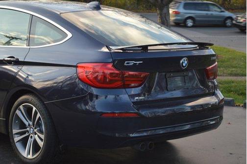 2018 BMW 330 Gran Turismo i xDrive