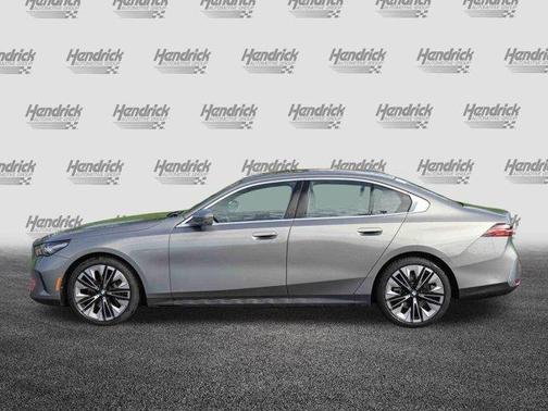 2024 BMW 540 i xDrive